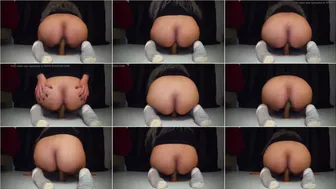 بنوته لبوه تتناك على زب صناعي في طيزها xlxx