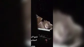 xnxx تحرش بجارته وهي مرضعة وصدرها طالع xlxx