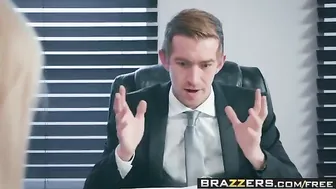 سكس ميلف ملفايه راحت علشان تعمل انترفيو في الشغل الجديد وعلشان تتقبل خلت المدير ينكها - xlxx