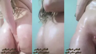 شقراء بتقفش في بزازها وتلعب في كسها خرمها - xlxx xnxx